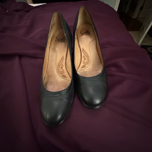 Sofft “Tamryn” Black Leather Round-Toe Pumps. Size 8.5. - Picture 1 of 5